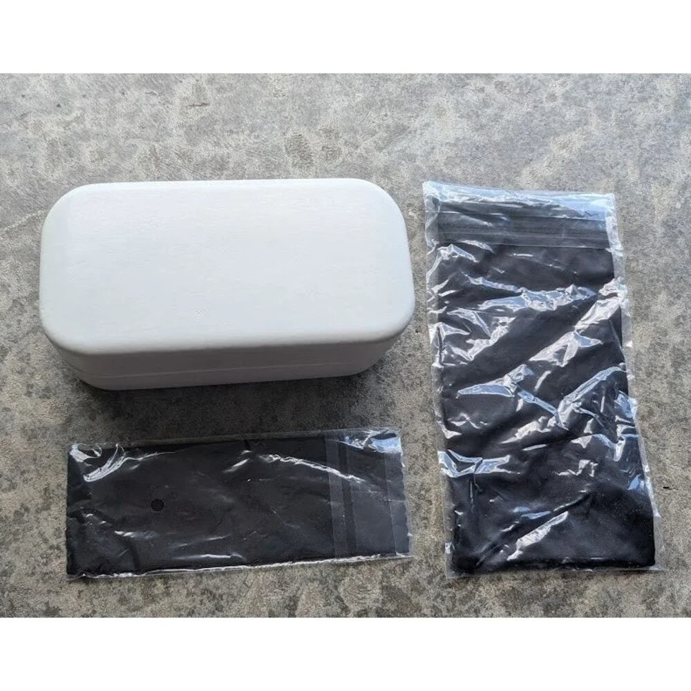 Authentic Marc Jacobs Large Glasses White Hard Case/Soft Carry Bag/Wipe Cloth